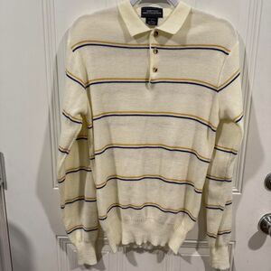 Unbranded Men's Cream and White Jumper